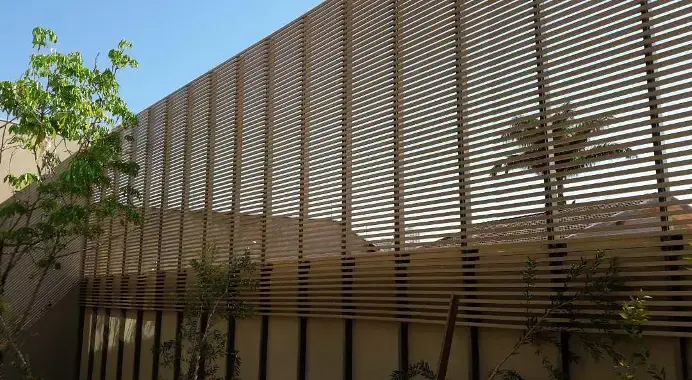 Brises Metálicos instalados em fachada