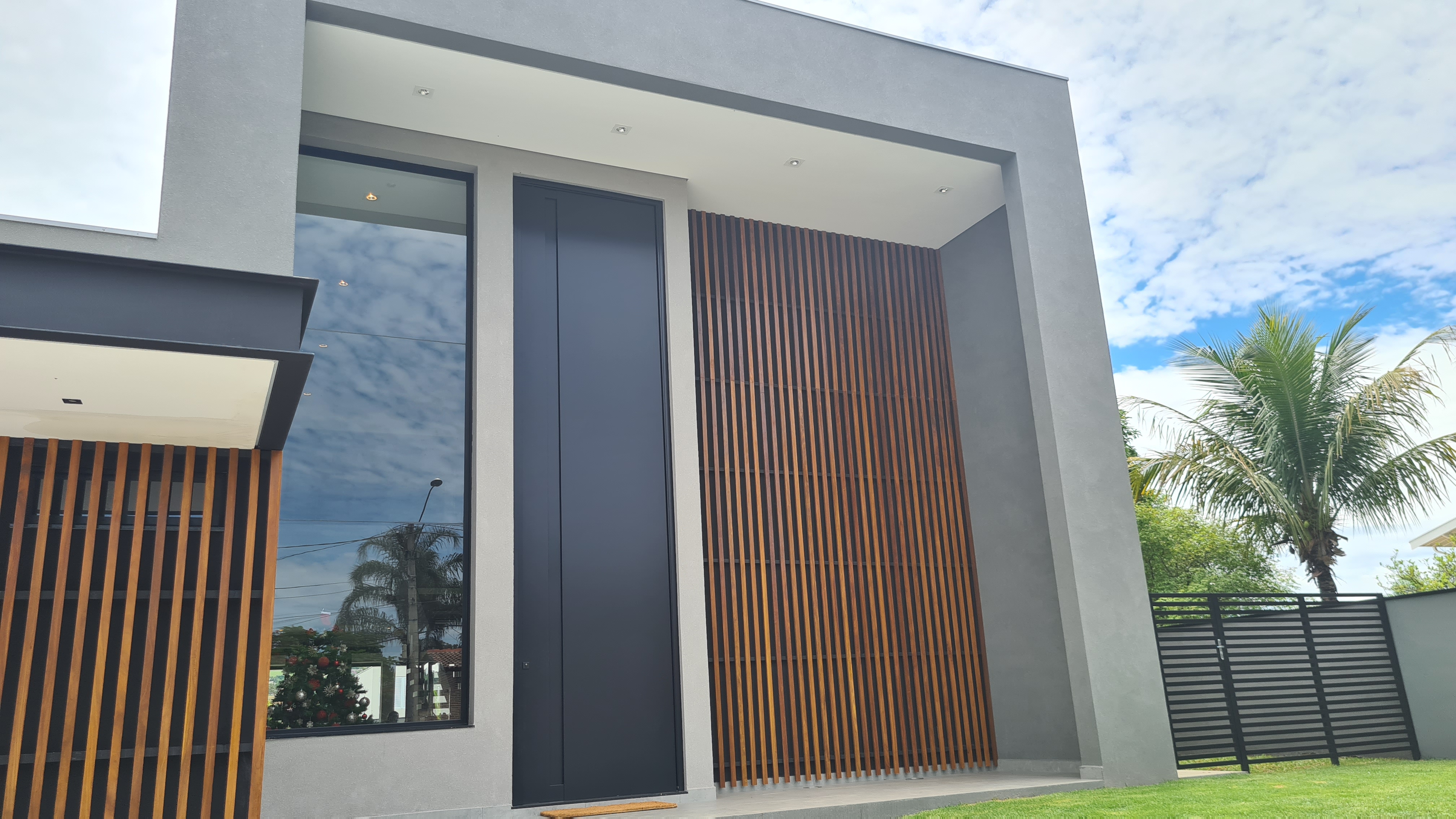 Postas em ACM, Portas em alumínio, Painel de Alumínio Composto, Revestimentos em ACM